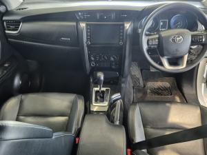 Toyota Fortuner 2.4GD-6 4X4 automatic - Image 6
