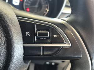 Suzuki Baleno 1.5 GLX - Image 10