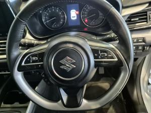 Suzuki Baleno 1.5 GLX - Image 8