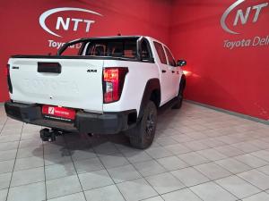 Toyota Hilux 2.8 GD-6 RB SRX 4X4 automaticD/C - Image 2