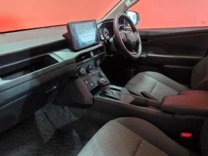 Toyota Hilux 2.8 GD-6 RB SRX 4X4 automaticD/C - Image 7