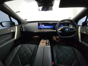 BMW iX xDRIVE40 - Image 9