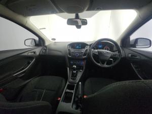 Ford Focus 1.0 Ecoboost Ambiente - Image 9