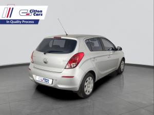 Hyundai i20 1.4 Fluid automatic - Image 5