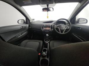 Hyundai i20 1.4 Fluid automatic - Image 9