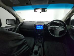Isuzu D-MAX 250 HO HI-RIDE D/C - Image 9