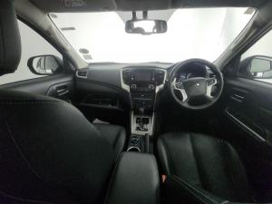 Mitsubishi Triton 2.4 Di-DC 4X4 automaticD/C - Image 10