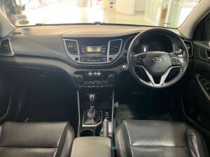 Hyundai Tucson 2.0 Crdi Elite automatic - Image 7