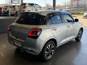 Suzuki Swift 1.2 GLX auto - Image 5