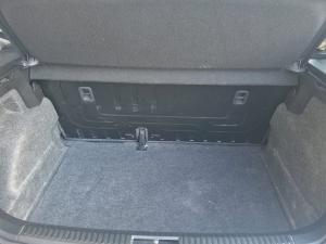 Volkswagen Polo Vivo hatch 1.6 Comfortline auto - Image 14