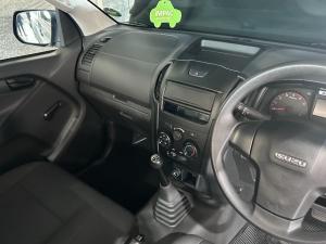 Isuzu D-Max Gen 6 250C single cab Fleetside - Image 10