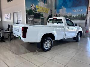 Isuzu D-Max Gen 6 250C single cab Fleetside - Image 4