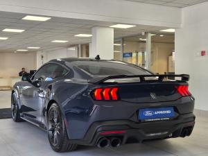 Ford Mustang Dark Horse fastback - Image 3