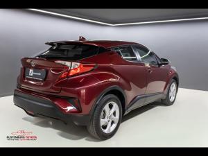 Toyota C-HR 1.2T Plus auto - Image 2