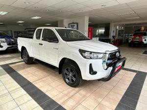 Toyota Hilux 2.4GD-6 Xtra cab Raider manual - Image 1
