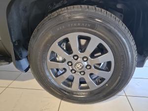 Toyota Land Cruiser Prado 2.8GD VX-R - Image 15
