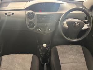 Toyota Etios hatch 1.5 Sprint - Image 6