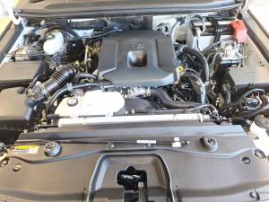 Toyota Land Cruiser Prado 2.8GD VX-R - Image 19