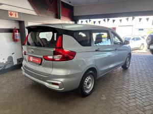 Toyota Rumion 1.5 S - Image 2