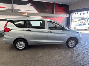 Toyota Rumion 1.5 S - Image 3