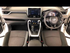 Toyota RAV4 2.0 GX auto - Image 6