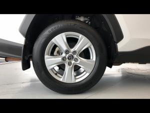 Toyota RAV4 2.0 GX auto - Image 20