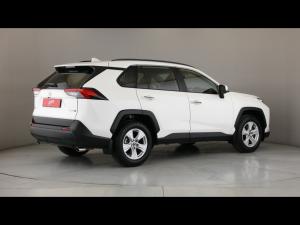 Toyota RAV4 2.0 GX auto - Image 2