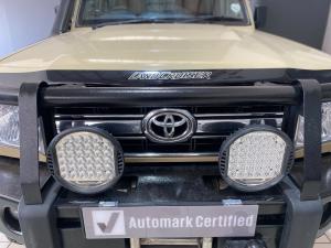 Toyota Land Cruiser 79 4.0PD/C - Image 12