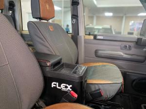 Toyota Land Cruiser 79 4.0PD/C - Image 9