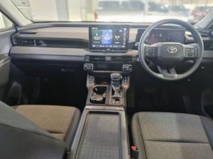 Toyota RAV4 2.5 GX Hybrid CVT E-FOUR - Image 6