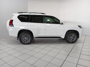 Toyota Land Cruiser Prado 3.0DT VX-L - Image 3