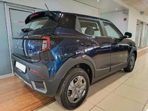Mahindra XUV 3XO 1.2T MX3 manual - Image 4