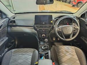 Mahindra XUV 3XO 1.2T MX3 manual - Image 8