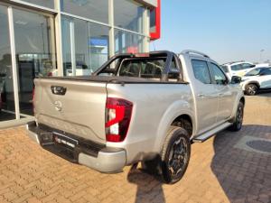 Nissan Navara 2.5DDTi double cab LE Plus - Image 3