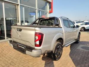 Nissan Navara 2.5DDTi double cab LE Plus - Image 3
