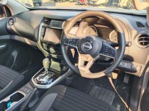 Nissan Navara 2.5DDTi double cab LE Plus - Image 6