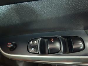 Nissan Navara 2.3D double cab 4x4 LE - Image 19