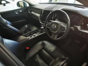 Volvo XC60 D4 AWD Momentum - Image 4