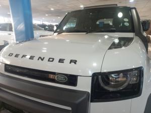 Land Rover Defender 90 D300 X-Dynamic SE - Image 2