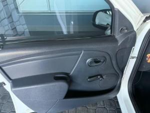 Nissan NP200 1.6i safety pack (aircon) - Image 18