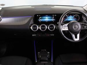 Mercedes-Benz GLA GLA200 Progressive - Image 2
