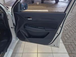 Suzuki Swift 1.2 GL manual - Image 14