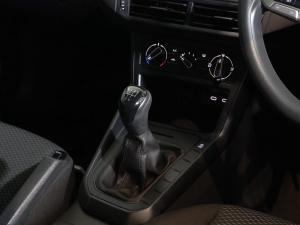Volkswagen Polo hatch 1.0TSI - Image 15