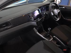 Volkswagen Polo hatch 1.0TSI Life manual - Image 15