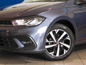 Volkswagen Polo hatch 1.0TSI Life manual - Image 3