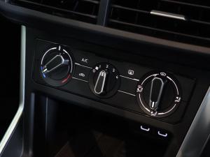 Volkswagen Polo hatch 1.0TSI Life manual - Image 15