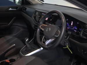 Volkswagen Polo hatch 1.0TSI Life manual - Image 16