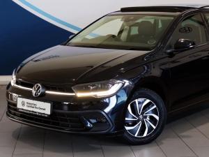Volkswagen Polo hatch 1.0TSI Life manual - Image 3