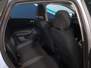 Volkswagen Polo hatch 1.0TSI Life manual - Image 11