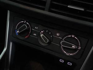 Volkswagen Polo hatch 1.0TSI Life manual - Image 12